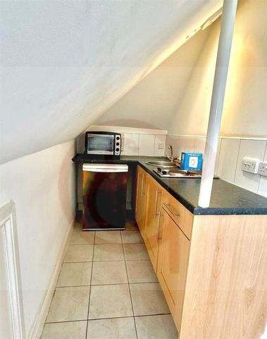 Emanuel Avenue, Acton, W3, London - Photo 4