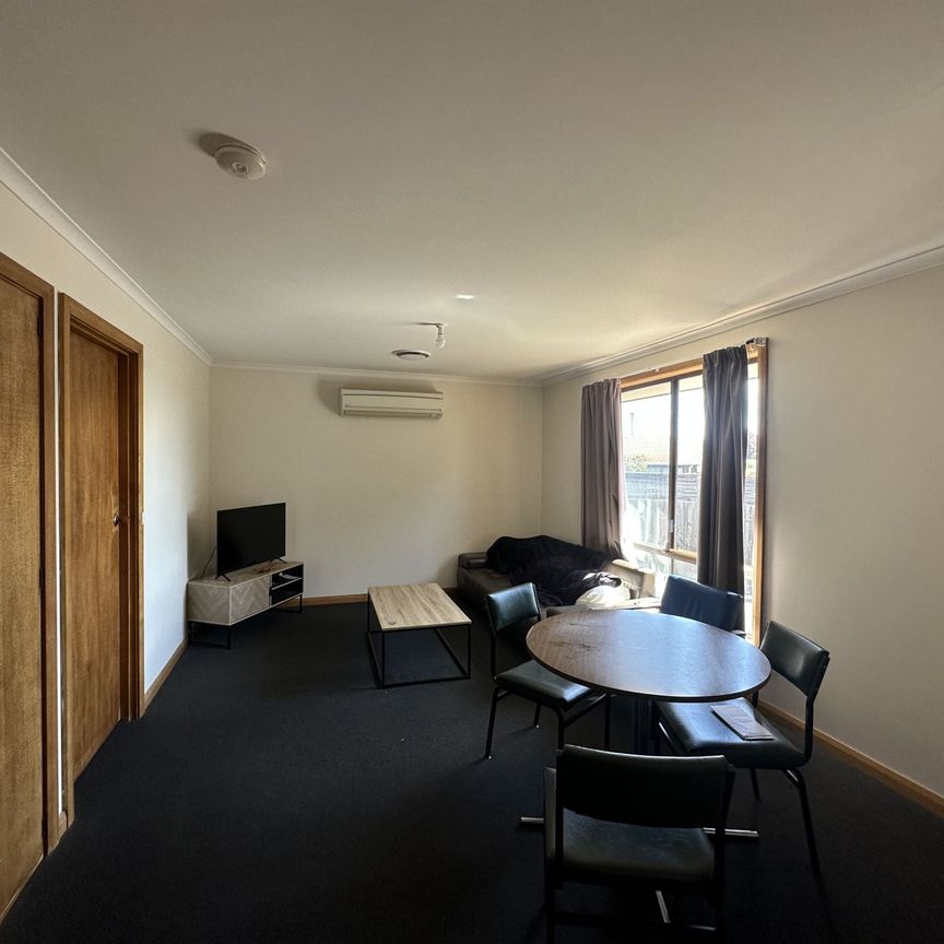 Neat & Tidy Unit, Live Here! - Photo 1