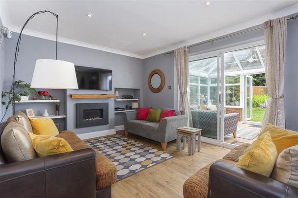 3 bedroom semi-detached house to rent - Photo 1