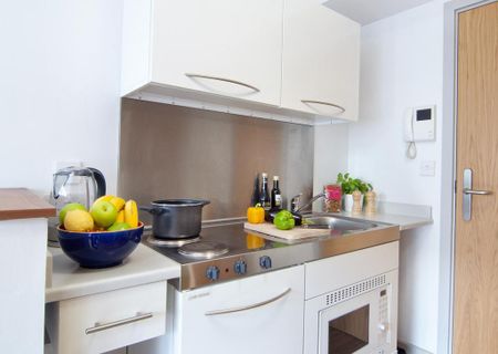 1 bedroom private hall to rent - Photo 3