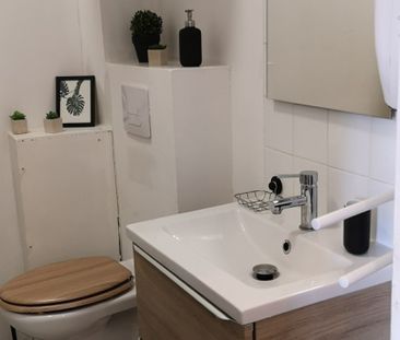 Location - Studio meublé de 19 m² dans immeuble sécurisé - Photo 5