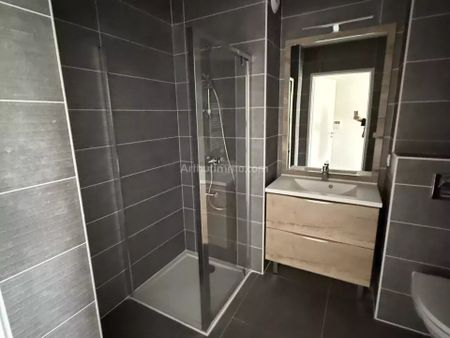 Location Appartement 1 pièces 25 m2 à Villeneuve-Loubet - Photo 5