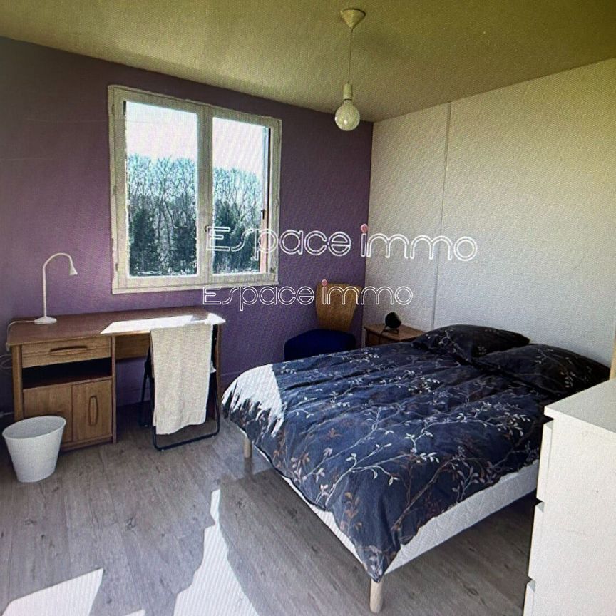 Location Appartement 4 pièces 59m² MONT ST AIGNAN 76130 - Photo 1
