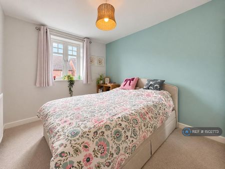 3 bedroom semi-detached house to rent - Photo 5