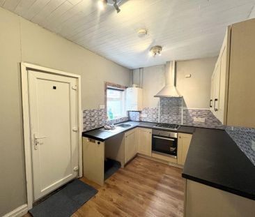 2 bedroom terraced house to rent - Photo 5