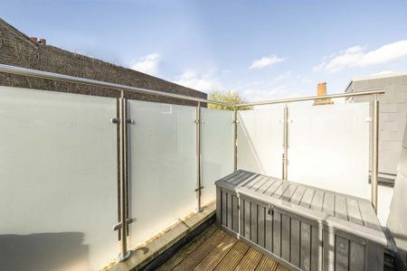 2 bedroom flat to rent - Photo 5