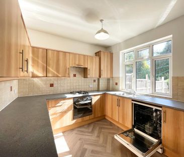 3 bedroom terraced house to rent - Photo 2