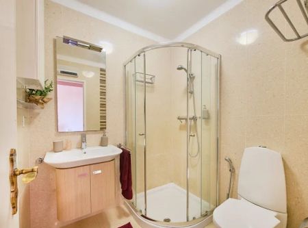 Rua dos Açores, Lisbon, Lisbon 1000-005 - Photo 2