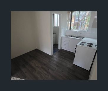 RENOVATED FIRST FLOOR UNIT - Photo 4