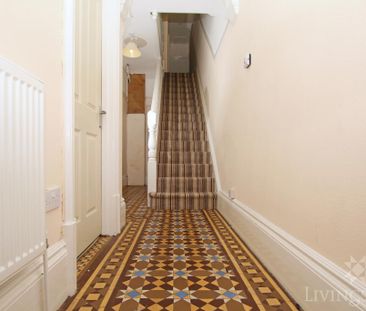 6 bedroom terraced house to rent - Photo 3