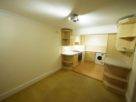 2 bedroom apartment to rent - Photo 3