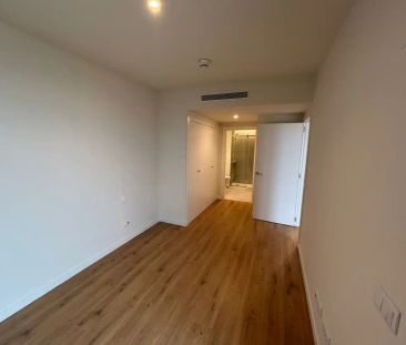 Piso de alquiler en Ronda Barceló, Eixample - Photo 5