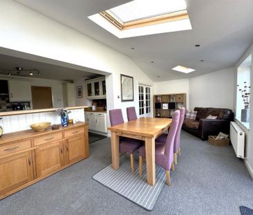 3 Bedroom Semi Detached To Let - Photo 5