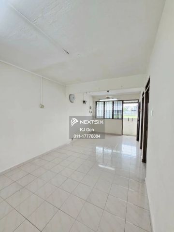 Flat Taman Ungku Tun Aminah - Photo 3