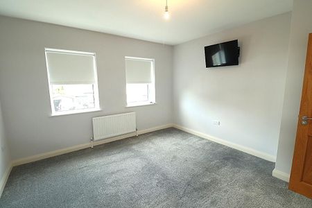 8 Annaghmore Meadows, Coalisland, BT71 4UL - Photo 4