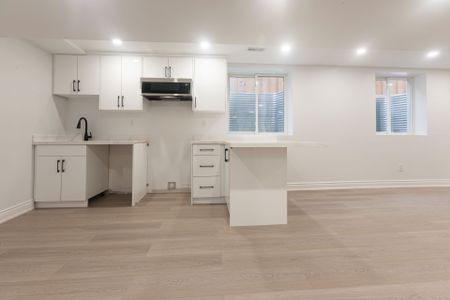 For Lease - 1182 Blueheron Boulevard Unit# Basement, Mississauga, Ontario - Photo 3