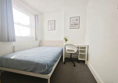Room in a Shared Flat, Woodheyes Road, NW10 - Photo 3