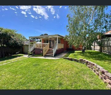 3 Cassinia Avenue, Ashwood, Vic 3147 - Photo 3