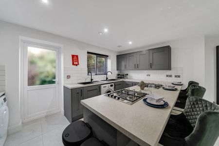 6 bedroom house to rent - Photo 4