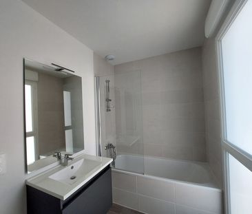 Location Maison 4 pièces 87m² - Photo 3