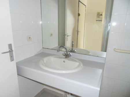 Studio 22 m², balcon, kitchenette équipée. - Photo 4