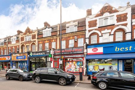 3 bedroom flat to rent - Photo 4