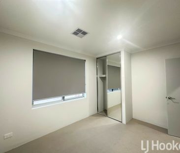 Beachfront Bliss at the End of the Street � Stunning Madora Bay! - Photo 6