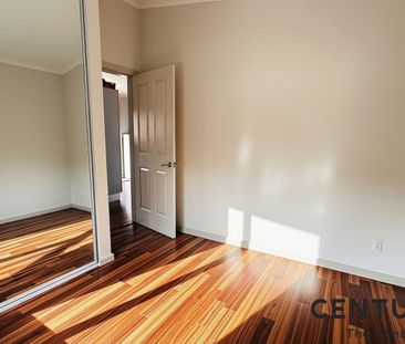 2-BEDROOM GRANNY FLAT IN A PRIME LOCATION – WALK TO BLACKTOWN CBD! - Photo 1