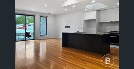 Double Storey -Townhouse - Photo 2