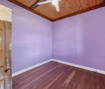 Unique Property in Kurri Kurri! - Photo 1