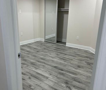 For Lease - 65 Summitgreen Crescent, Brampton, Ontario - Photo 6