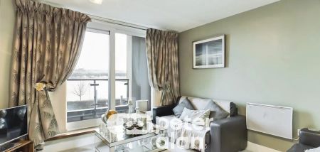 Breakwater House, Ferry Court - Photo 2