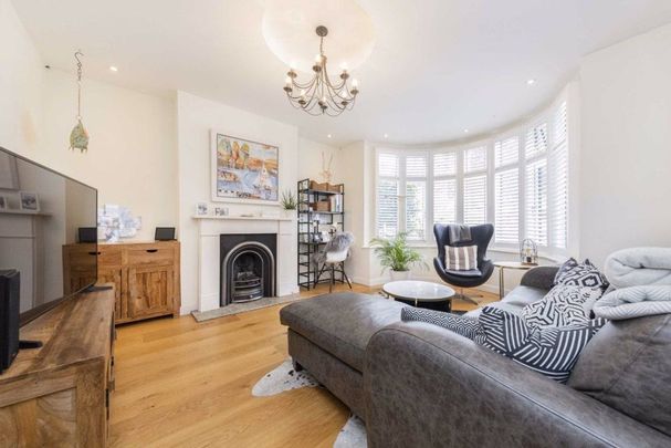 Leighton Gardens, Kensal Rise, NW10 - Photo 1