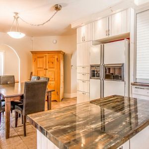 🌟 Grand 4 ½ lumineux TOUT INCLUS avec cour privée et stationnement – Disponible le 1er juillet - Photo 2