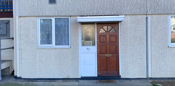 Norman Crescent, Hounslow, TW5 9JN - Photo 2