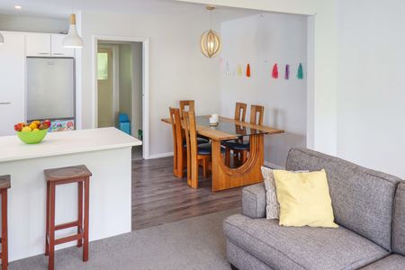 Stokes Valley Living - Photo 4