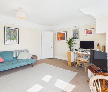 Station Road, Gerrards Cross, Buckinghamshire,SL9 - Photo 1