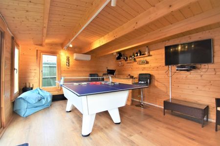 5 bedroom terraced house to rent - Photo 5