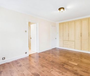4 bedroom terraced house to rent - Photo 6