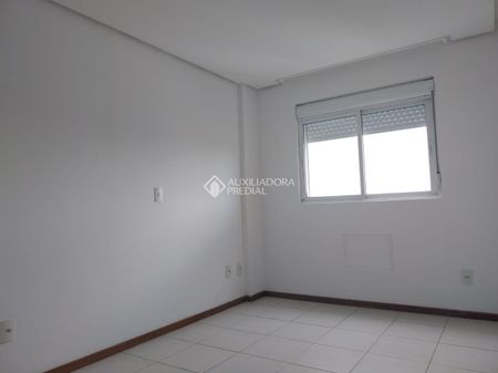 Cobertura com 2 quartos e 92m² para alugar em Centro, Canoas. - Foto 2