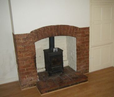 St Leonards Court, Newark, Nottinghamshire, NG24 - Photo 1