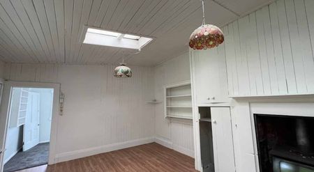 Newly Renovated in Helensville - Photo 4