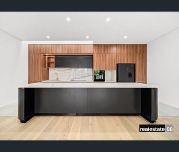 SPACIOUS HOME IN OUTSTANDING LOCATION - A MUST INSPECT! - Photo 5