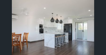 Renovated High Set Home With 12 x 7m Shed ! - Photo 4