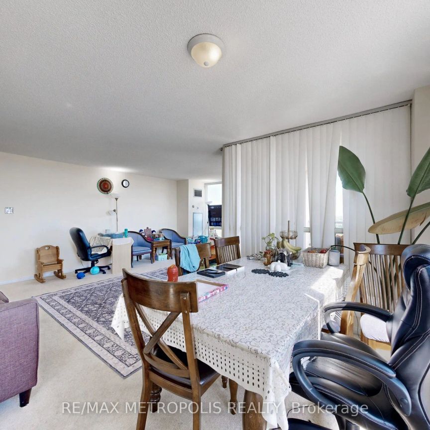 75 King Street E #1202 - Photo 1