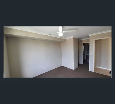 27 Cochrane Loop, Aveley, WA 6069 - Photo 1