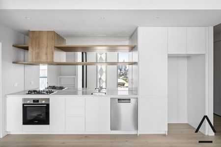 Captivating apartment with breathtaking views - Photo 3