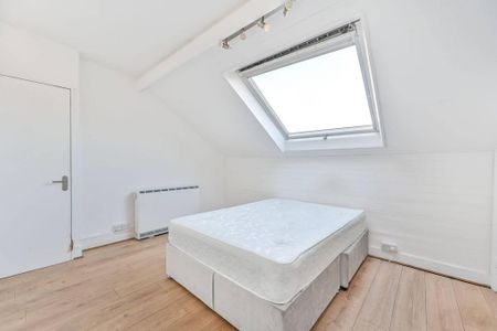 Studio to rent - Photo 2