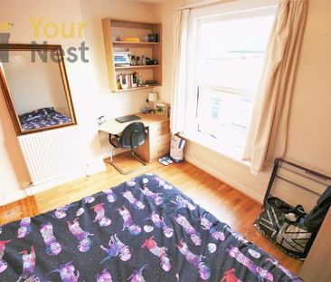 4 bedroom terraced house to rent - Photo 5