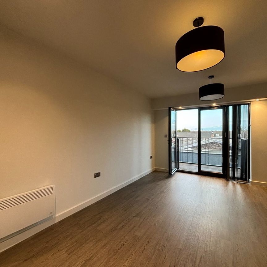 1 Bed Flat, Riverbank Apartments, LE2 - Photo 1